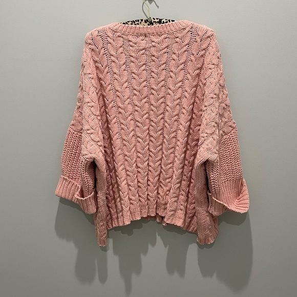 womens large over sized large pink sweater - Picture 3 of 9